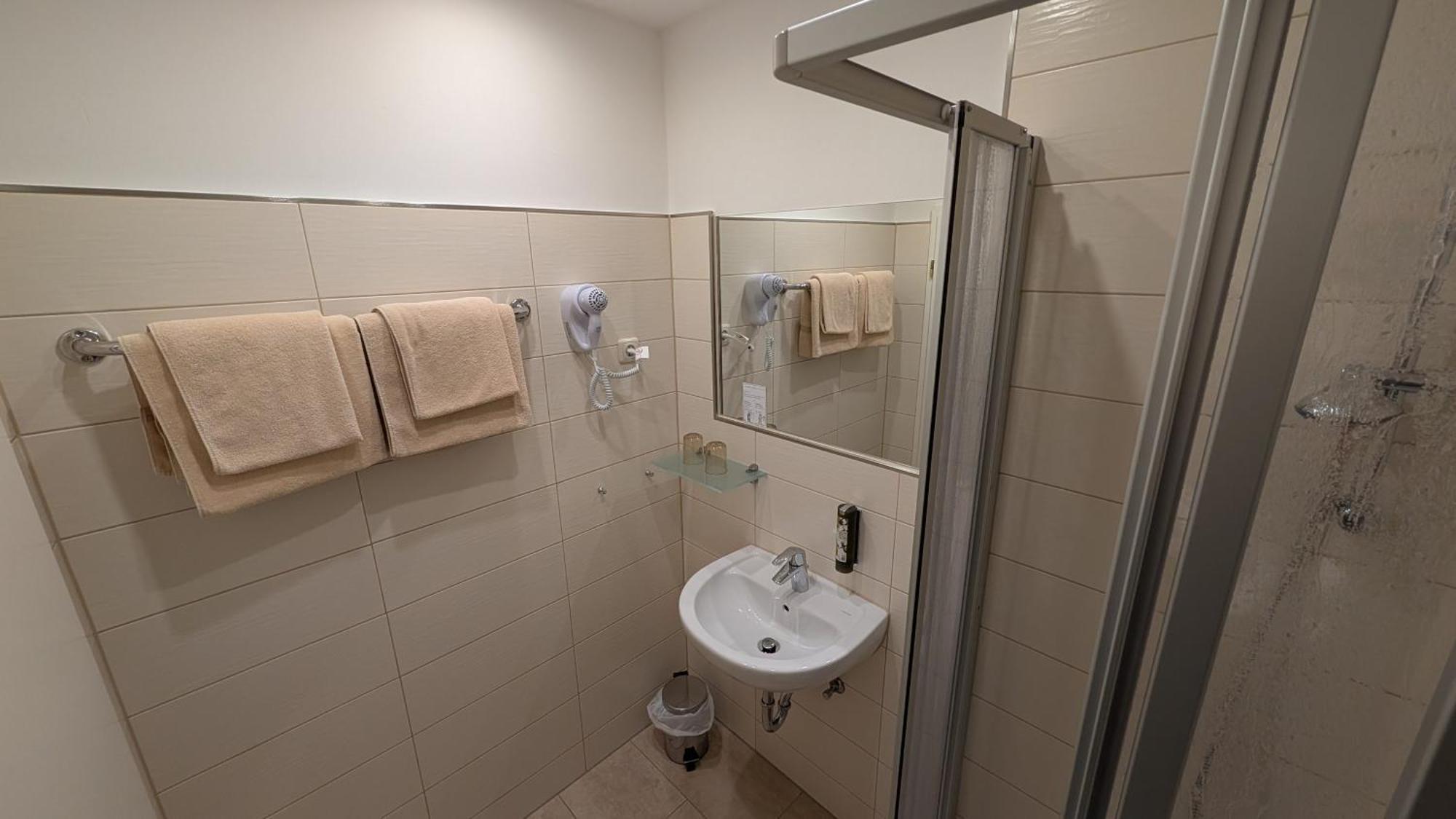 Hotel Am Bayrischen Platz Leipzig Extérieur photo